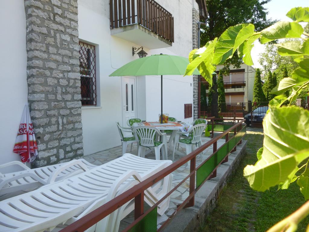 שיופוק Oleander Holiday House מראה חיצוני תמונה