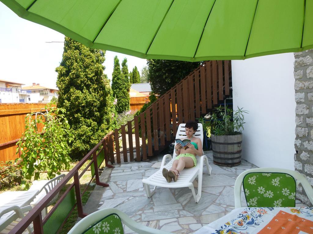 שיופוק Oleander Holiday House מראה חיצוני תמונה