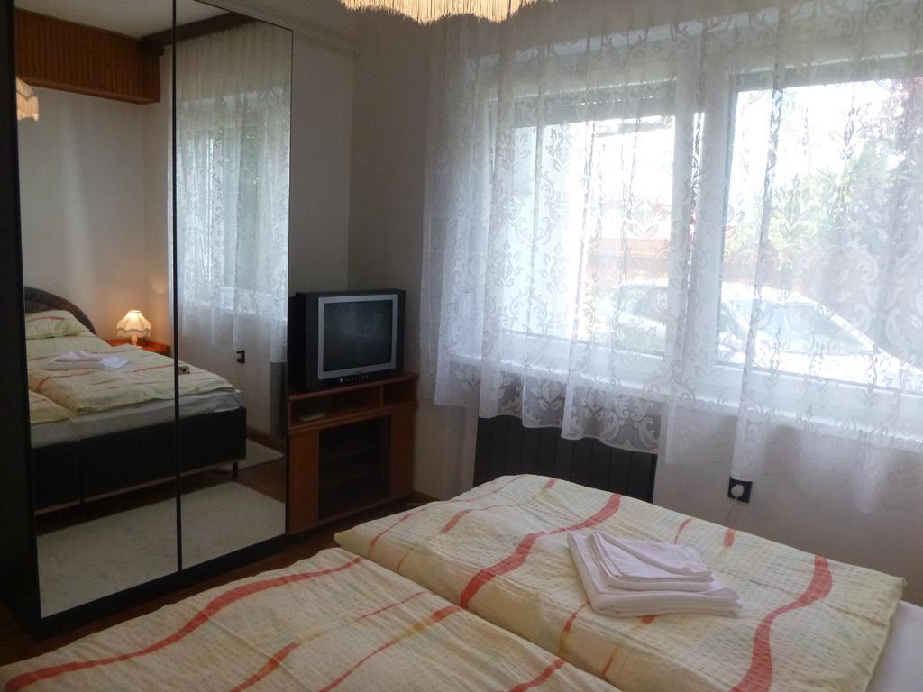 שיופוק Oleander Holiday House מראה חיצוני תמונה