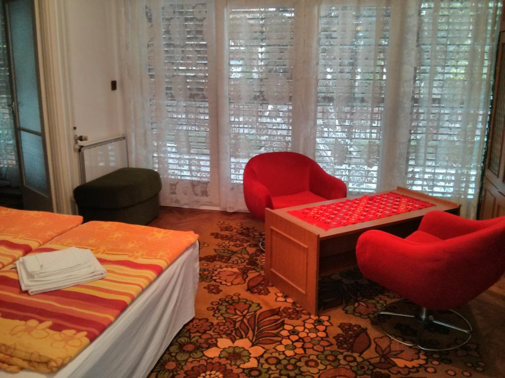 שיופוק Oleander Holiday House מראה חיצוני תמונה