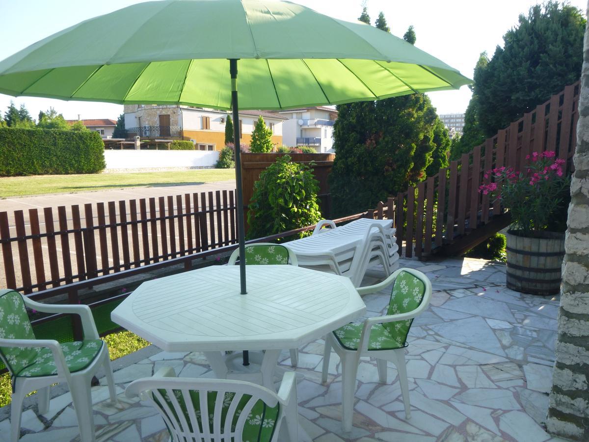 שיופוק Oleander Holiday House חדר תמונה